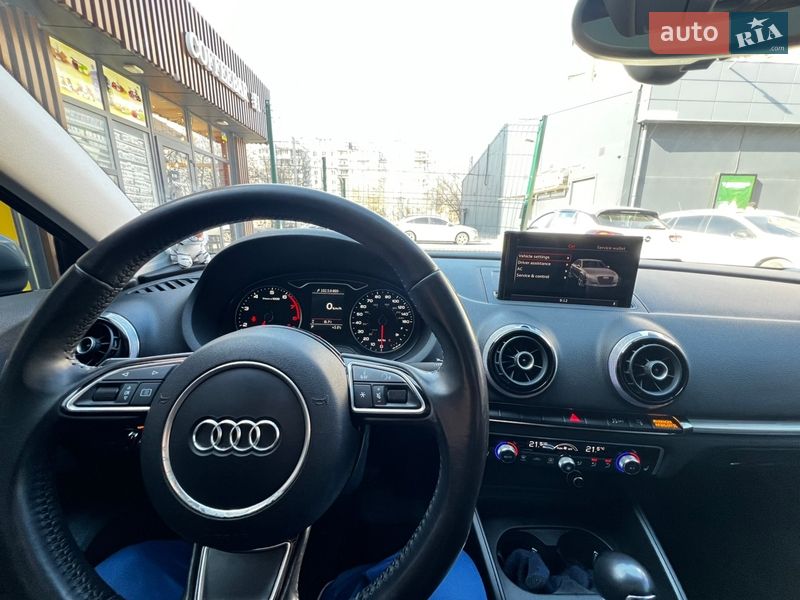 Седан Audi A3 2014 в Дніпрі