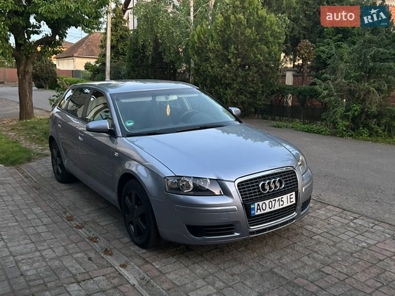Хэтчбек Audi A3 2004 в Мукачево