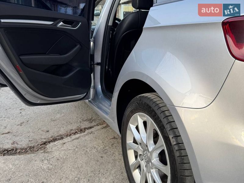 Хетчбек Audi A3 2015 в Києві фото 16 Хетчбек Audi A3 2015 в Києві