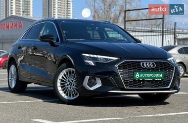 Хэтчбек Audi A3 2021 в Киеве