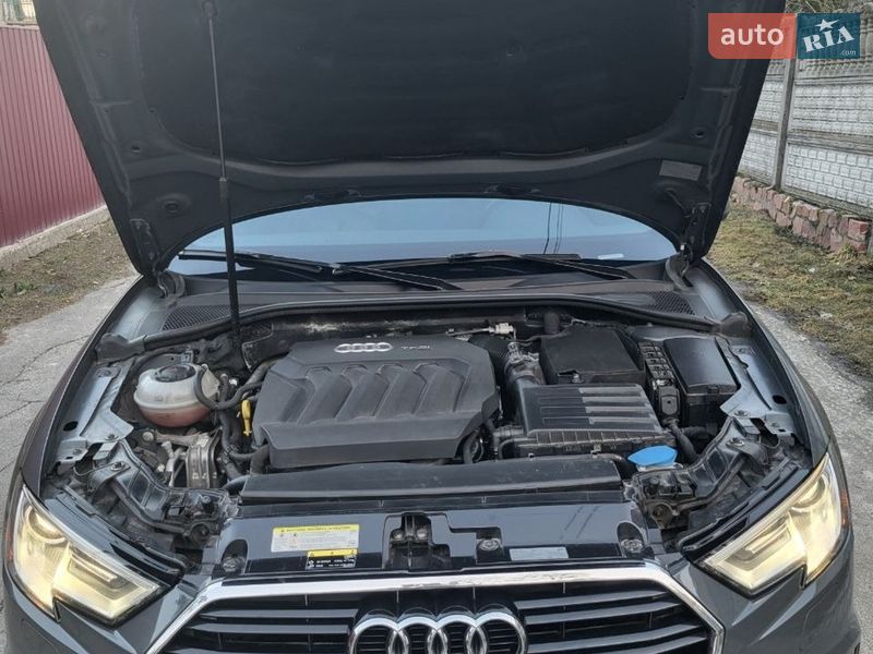 Седан Audi A3 2017 в Киеве