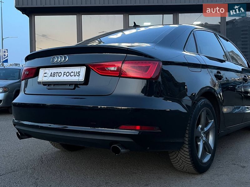 Седан Audi A3 2015 в Киеве