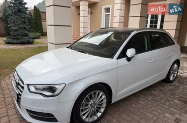 Хетчбек Audi A3 2016 в Києві