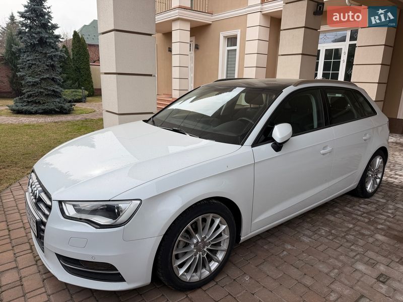 Хэтчбек Audi A3 2016 в Киеве фото Хэтчбек Audi A3 2016 в Киеве