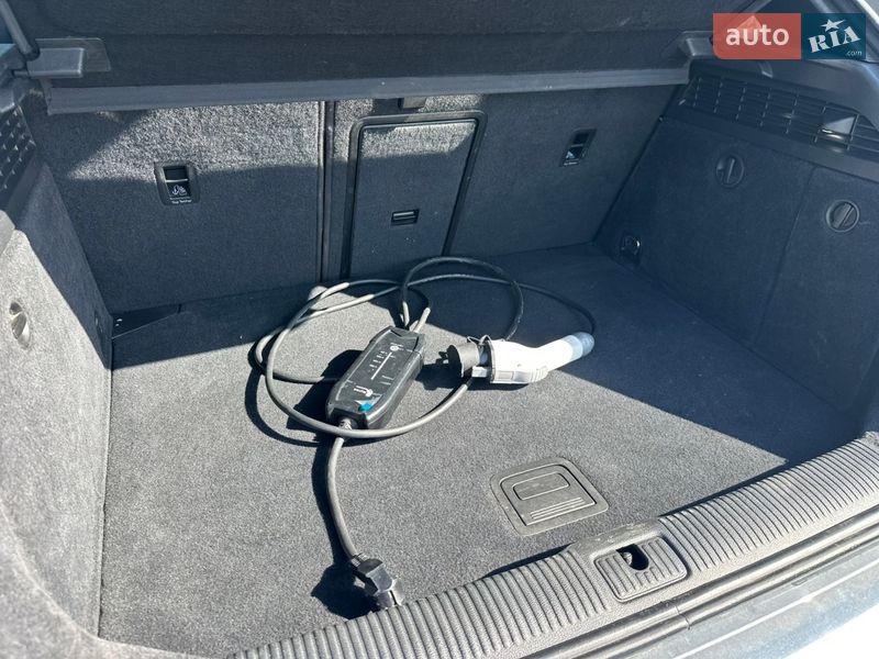 Хэтчбек Audi A3 2015 в Киеве фото 12 Хэтчбек Audi A3 2015 в Киеве