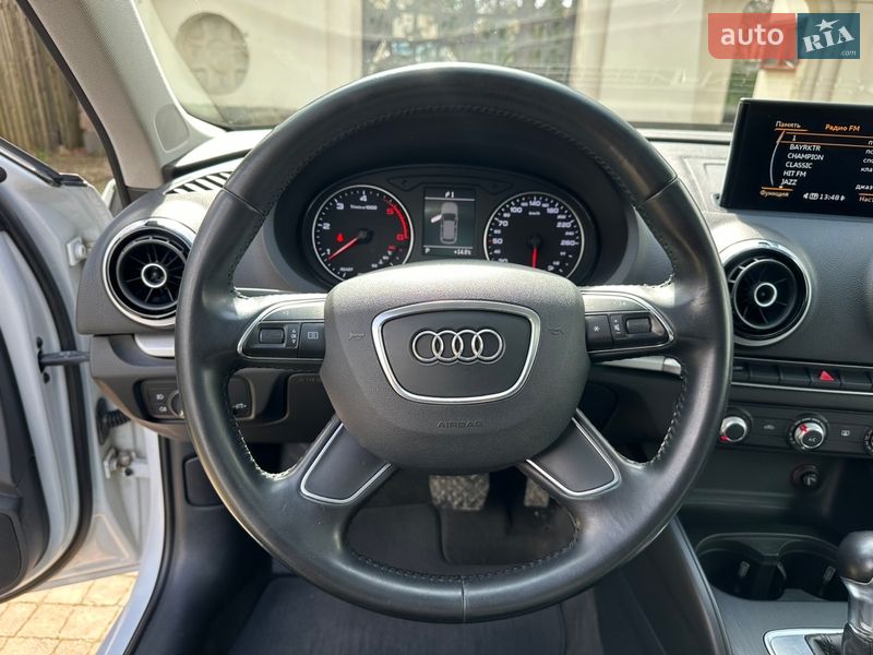 Хэтчбек Audi A3 2015 в Киеве