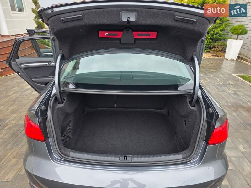 Седан Audi A3 2013 в Одессе