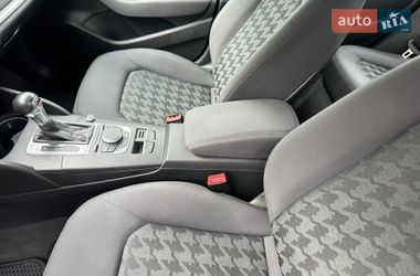 Седан Audi A3 2013 в Киеве