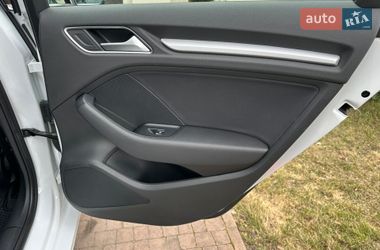 Седан Audi A3 2013 в Киеве