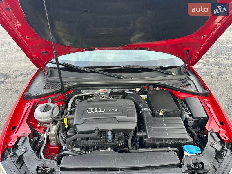 Седан Audi A3 2017 в Рівному