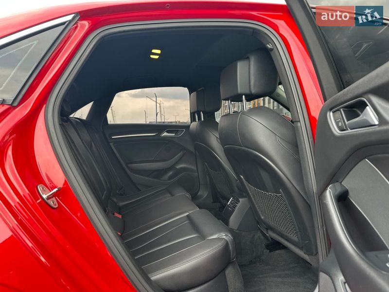 Седан Audi A3 2017 в Рівному