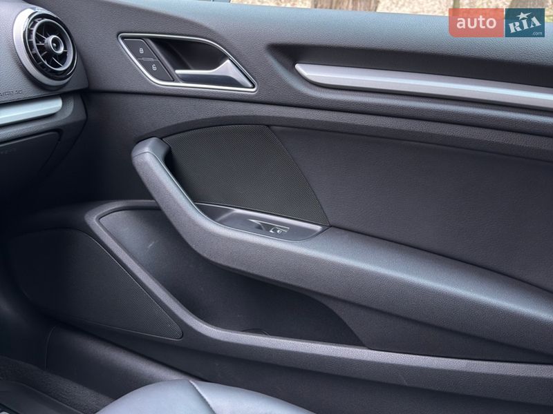 Кабриолет Audi A3 2016 в Киеве
