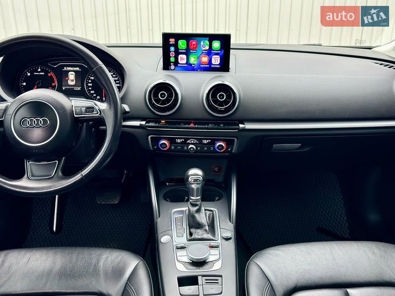 Седан Audi A3 2015 в Запорожье