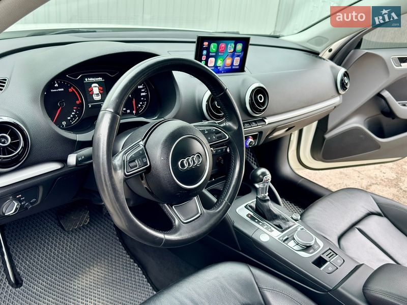 Седан Audi A3 2015 в Запорожье