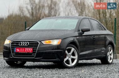 Седан Audi A3 2016 в Дрогобыче