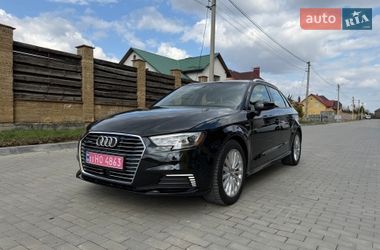Хэтчбек Audi A3 2017 в Луцке