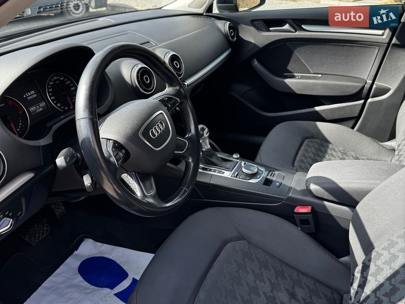 Хетчбек Audi A3 2016 в Луцьку фото 5 Хетчбек Audi A3 2016 в Луцьку