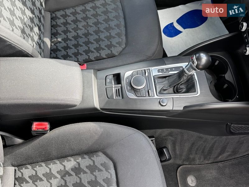 Хетчбек Audi A3 2016 в Луцьку фото 10 Хетчбек Audi A3 2016 в Луцьку