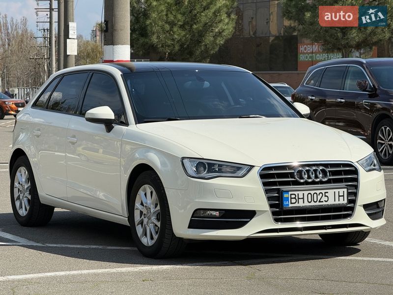 Хэтчбек Audi A3 2014 в Одессе