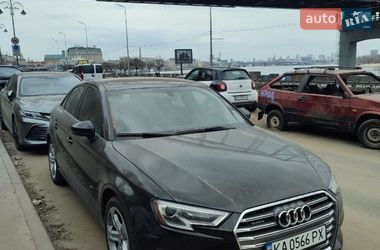 Хетчбек Audi A3 2016 в Києві