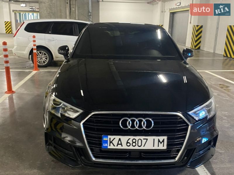 2017 Audi A3, VIN WAUGUGFF3J1008805:plate — фото 1 (autoria)
