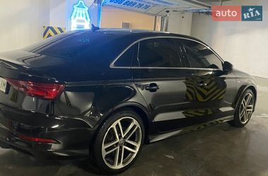 Седан Audi A3 2017 в Киеве