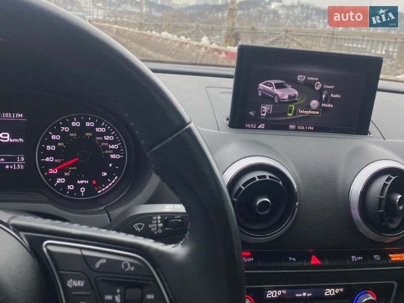 Седан Audi A3 2017 в Киеве