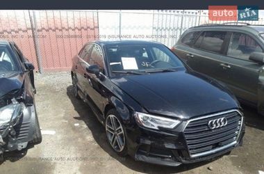 Седан Audi A3 2017 в Киеве