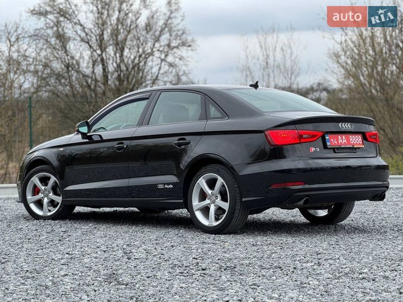 Седан Audi A3 2016 в Дрогобичі