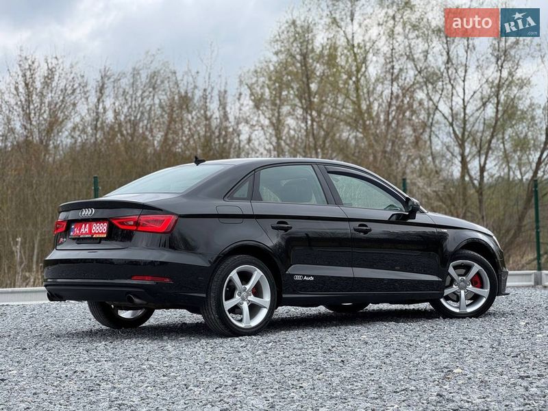 Седан Audi A3 2016 в Дрогобичі