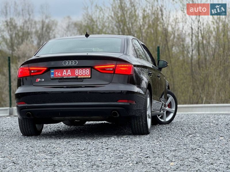 Седан Audi A3 2016 в Дрогобичі