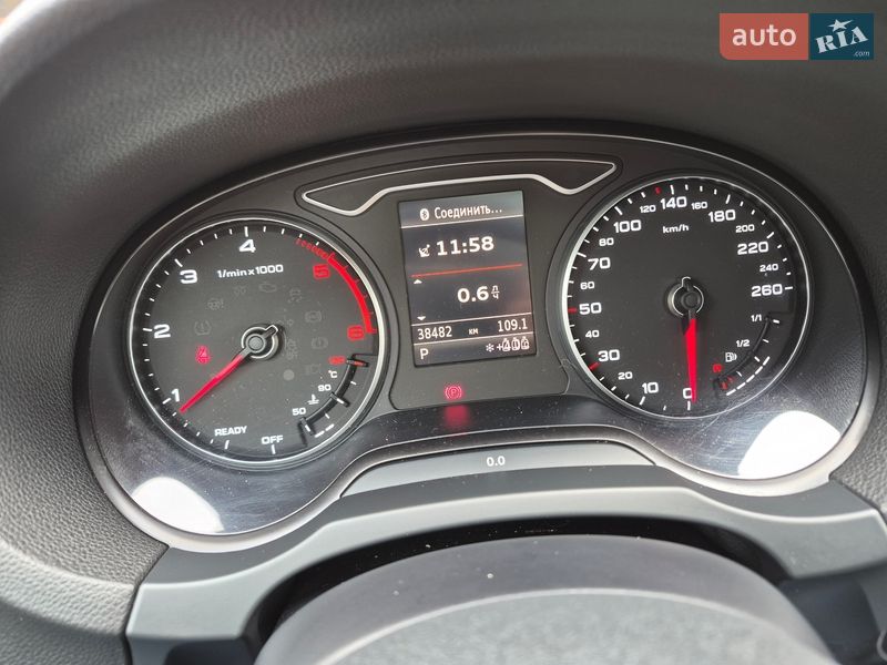 Хэтчбек Audi A3 2016 в Киеве