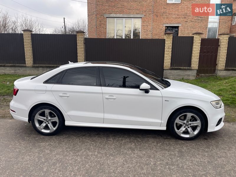 Седан Audi A3 2017 в Хмельницком