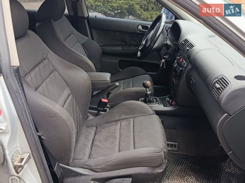 Хэтчбек Audi A3 2001 в Стрые