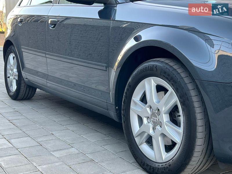Хетчбек Audi A3 2011 в Луцьку