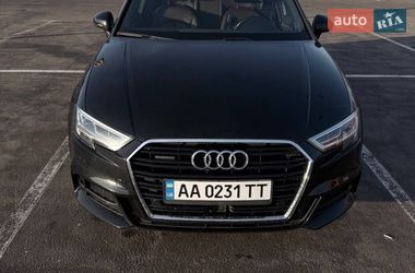 Седан Audi A3 2017 в Киеве