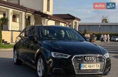 Хетчбек Audi A3 2020 в Львові
