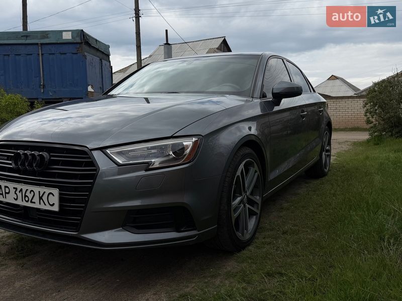 Седан Audi A3 2017 в Харькове