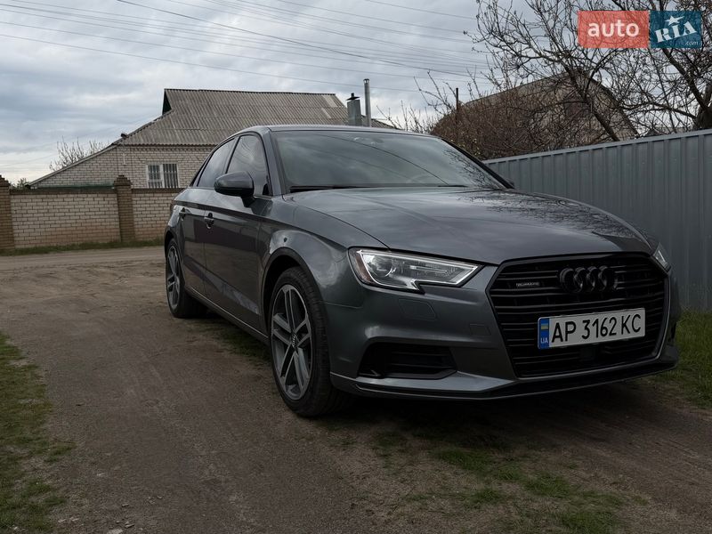 Седан Audi A3 2017 в Харькове