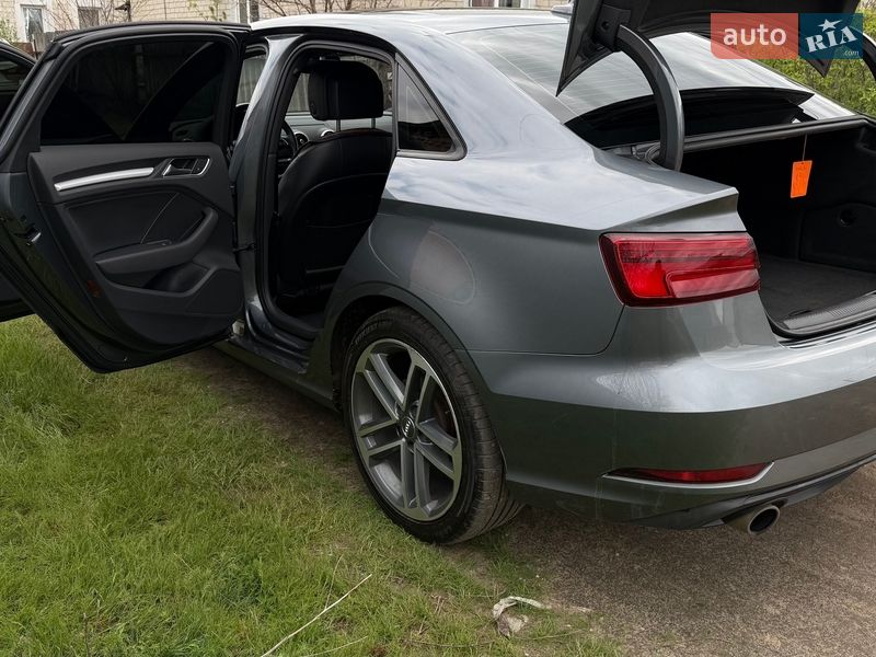 Седан Audi A3 2017 в Харькове