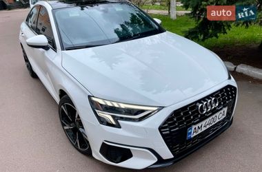 Седан Audi A3 2023 в Коростене
