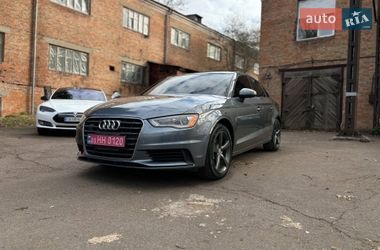 Седан Audi A3 2015 в Умані