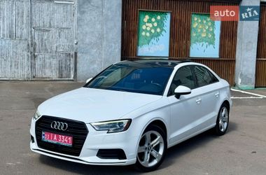 Седан Audi A3 2016 в Рівному
