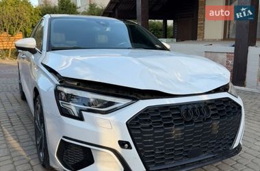 Седан Audi A3 2021 в Львові