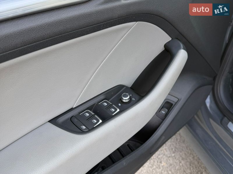 Седан Audi A3 2016 в Львове