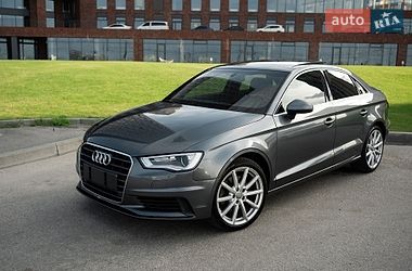 Седан Audi A3 2014 в Дніпрі