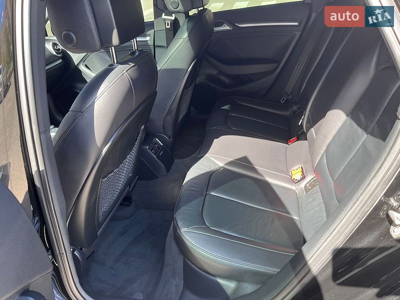 Седан Audi A3 2015 в Харькове