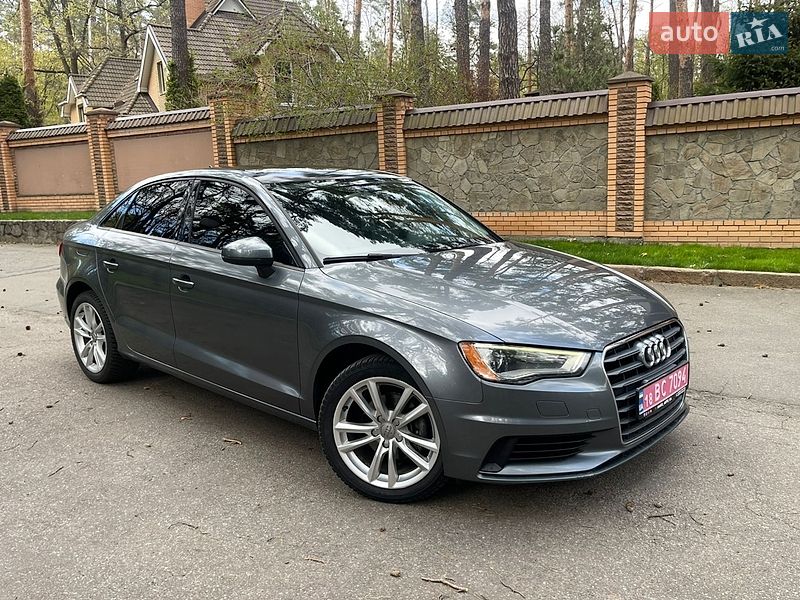 Седан Audi A3 2015 в Чернигове