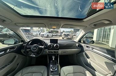 Седан Audi A3 2014 в Черновцах