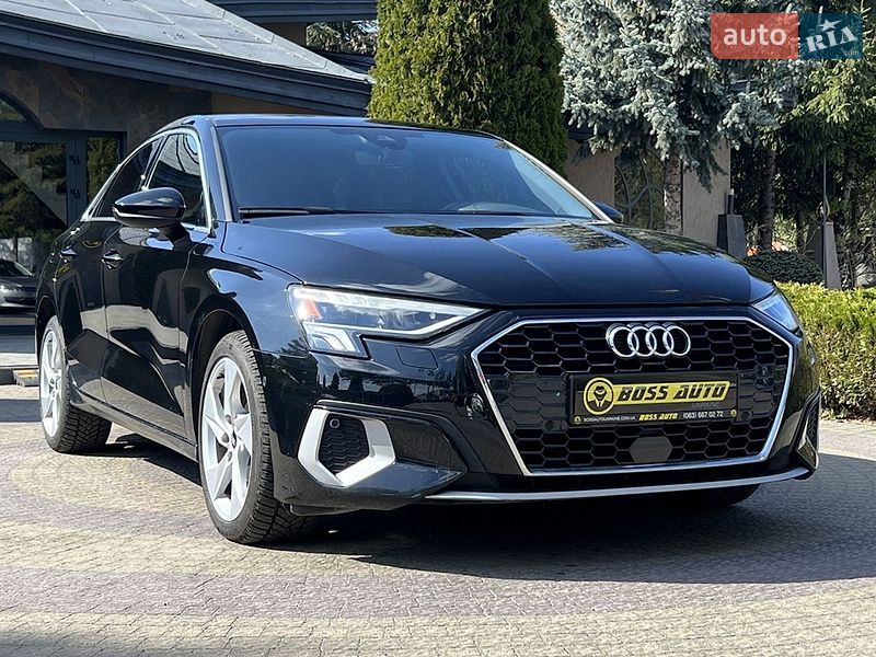 Седан Audi A3 2022 в Львові